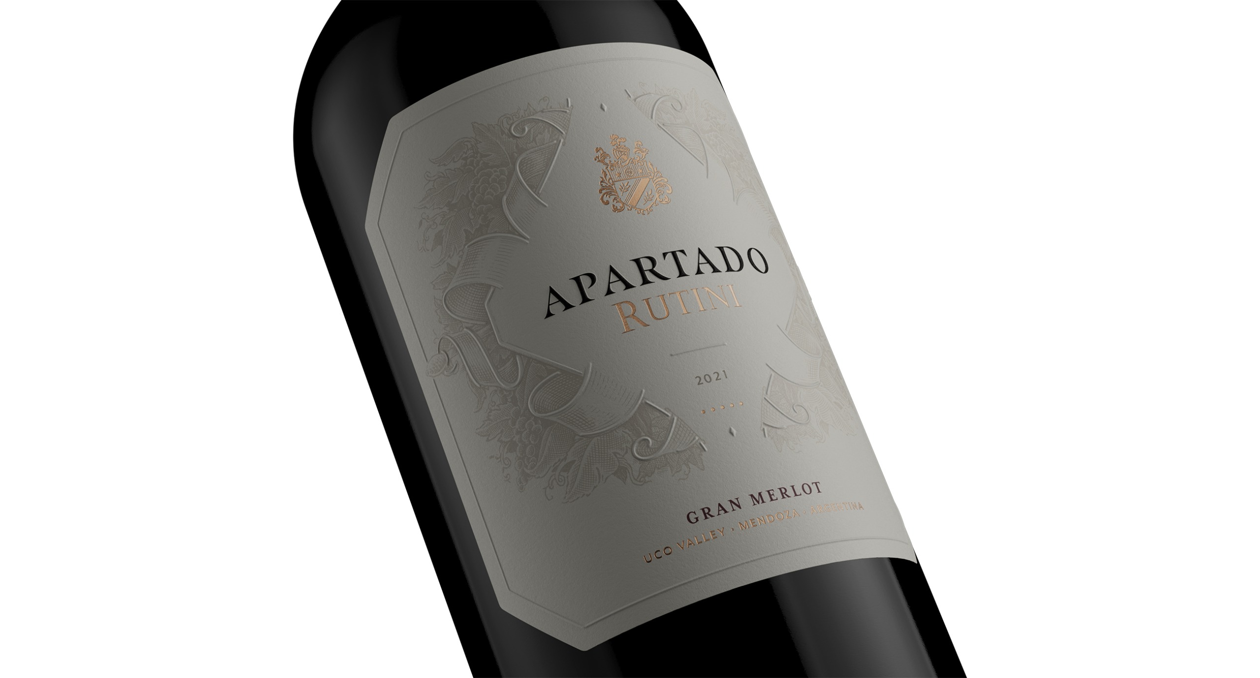 Close-up image of wine bottle label, with 'Apartado Gran Merlot' on it