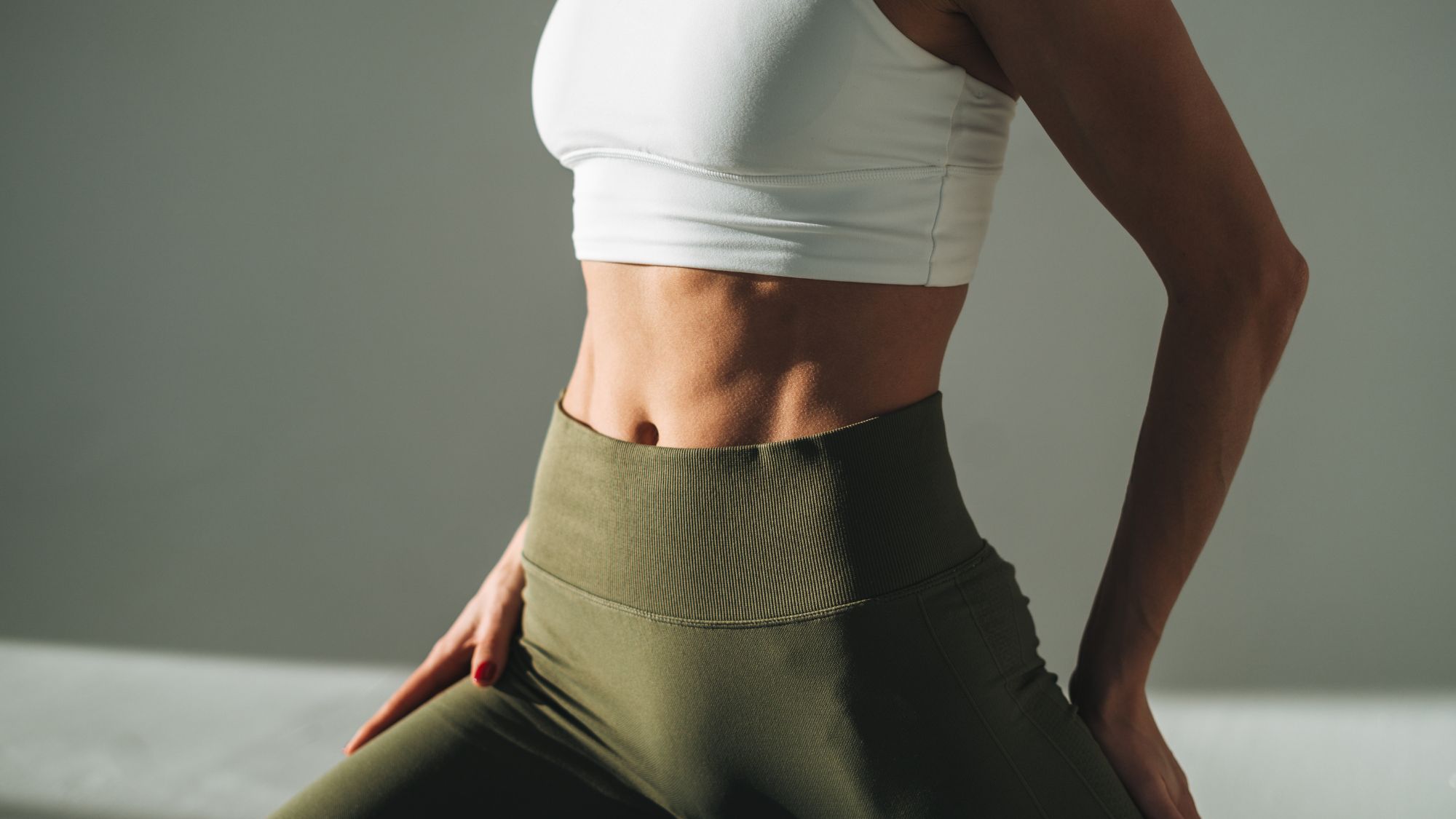 Your Hips Aren&rsquo;t &lsquo;Tight&rsquo;, They&rsquo;re Just Sleeping&mdash;PT's Reckon This 60-Second Reset Will Banish Tightness For Good