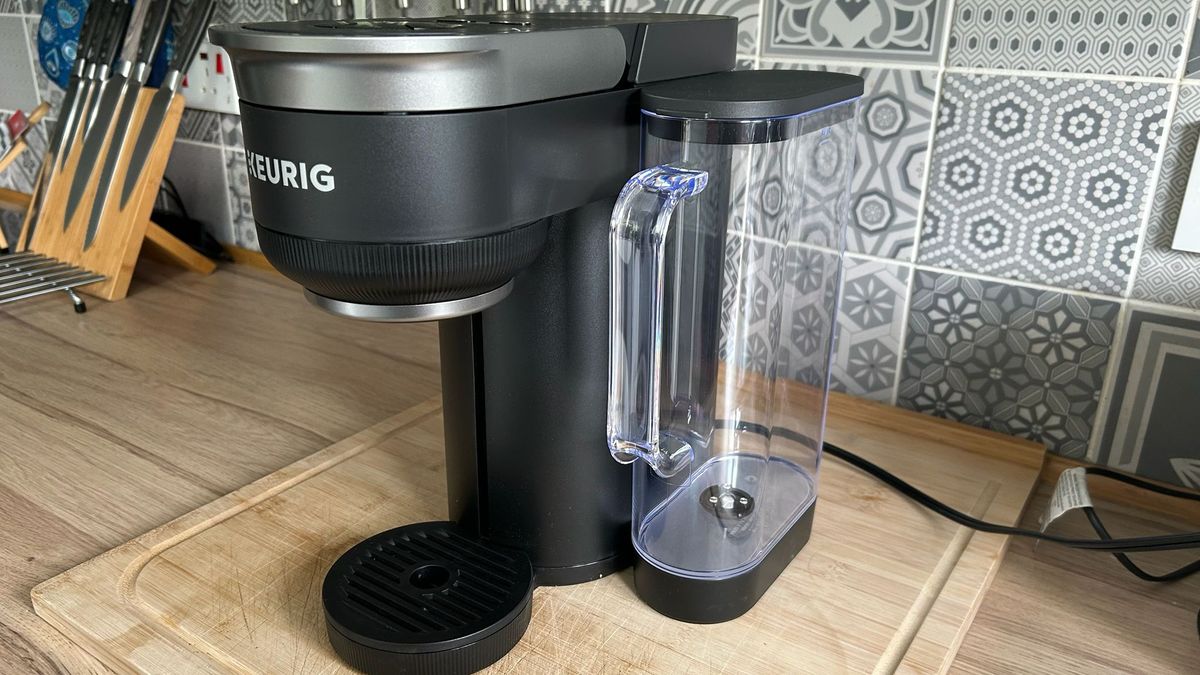 Keurig K-Crema capsule espresso machine with empty water tank