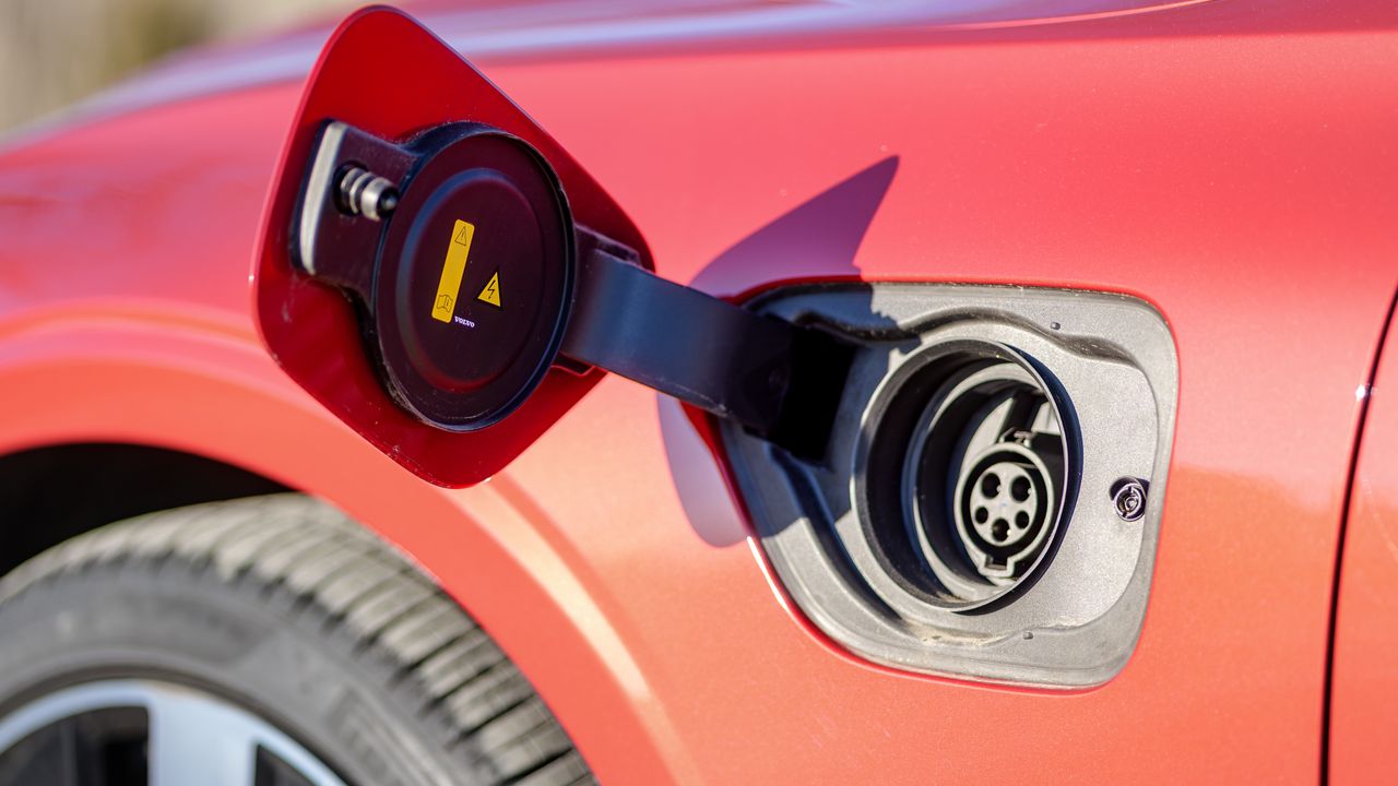 2025 Volvo S60 Recharge review.