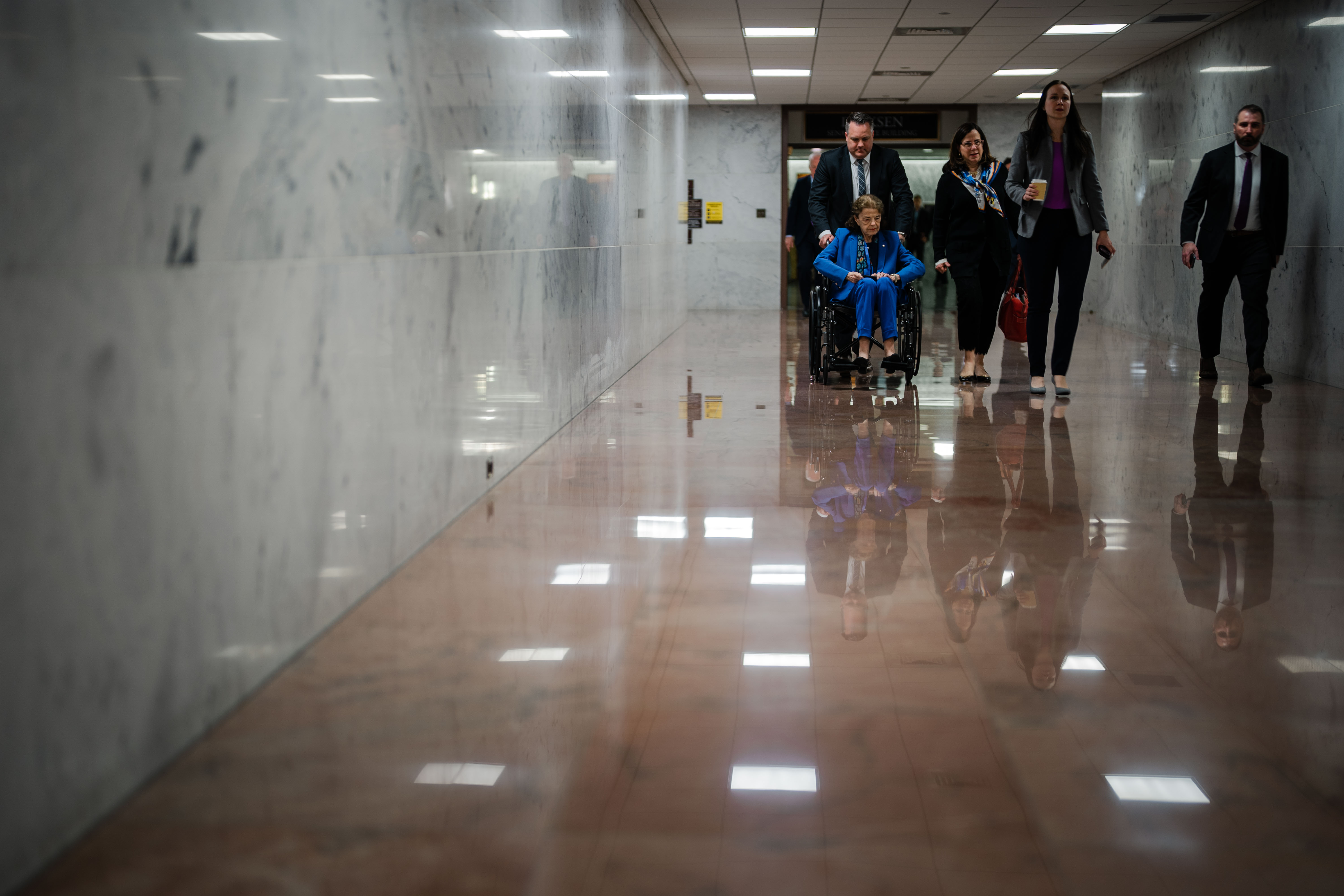 Videos of Dianne Feinstein and Mitch McConnell Resurface Questions About Age  - The New York Times