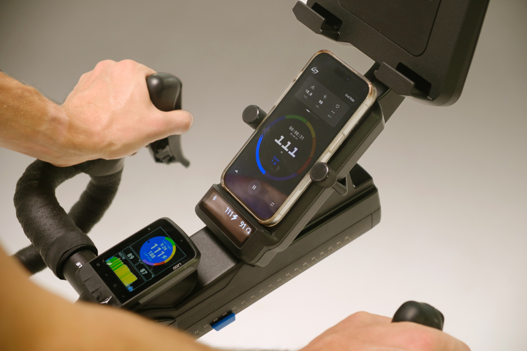 the 'Centre console' of the new Stages Cycling SB200 smart bike, which uses the users phone or tablet as its primary screen.