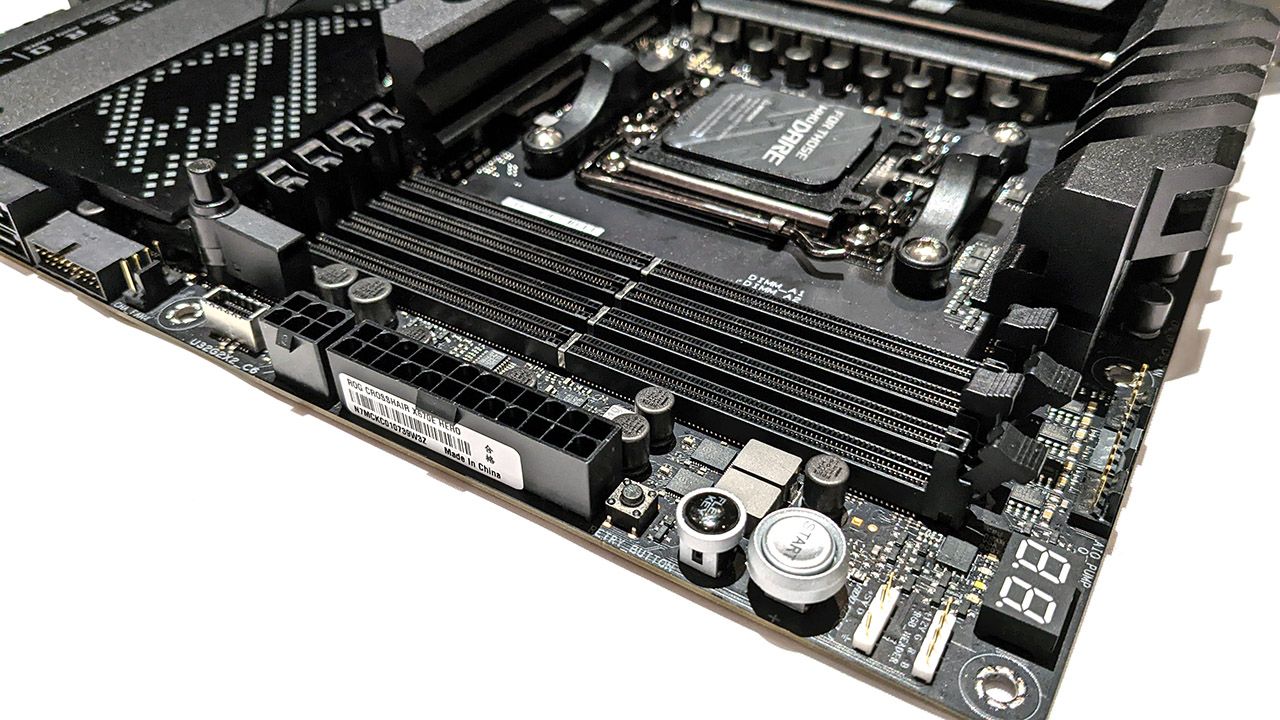 Asus ROG Crosshair X670E Hero