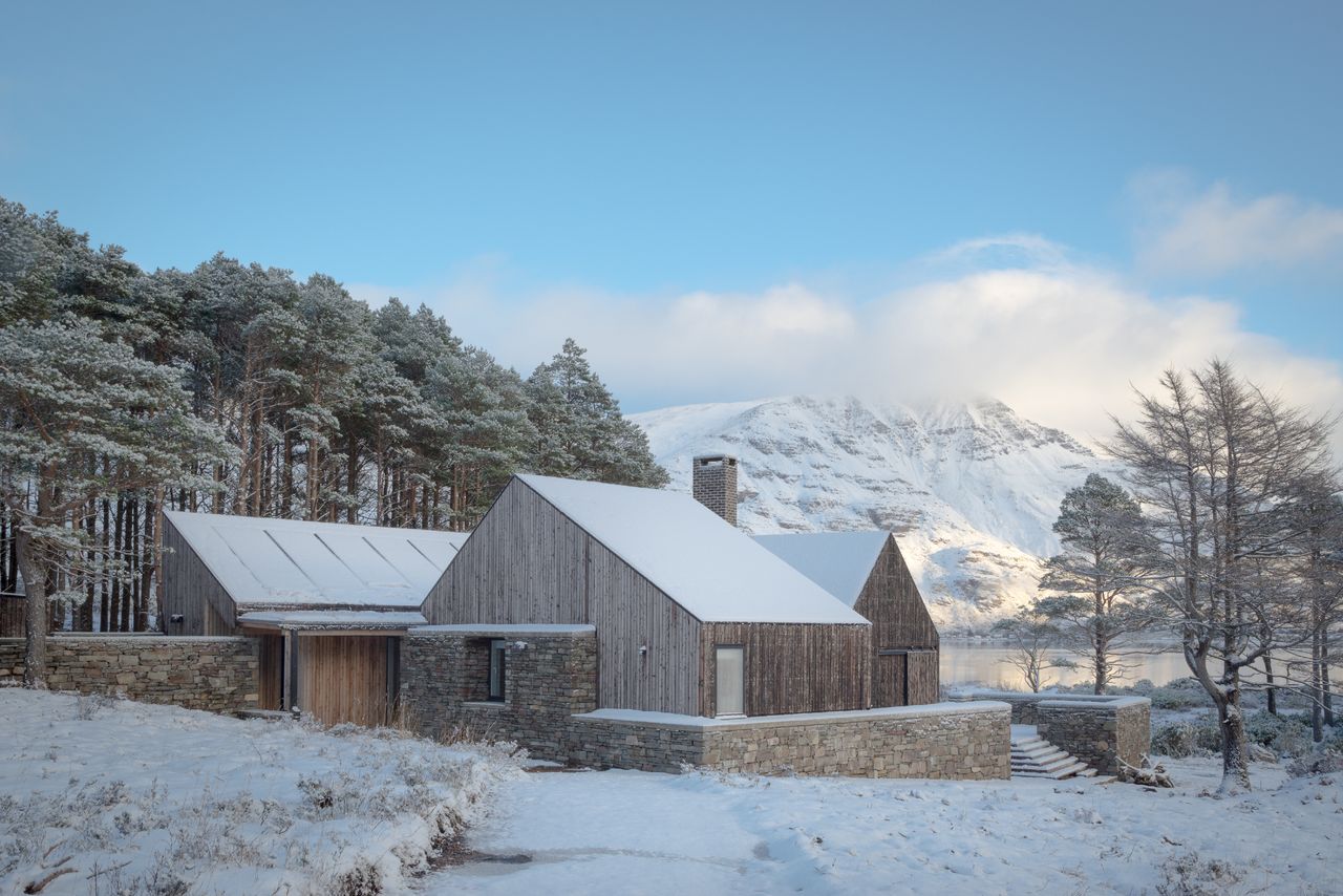 Lochside House by Haysom Ward Miller