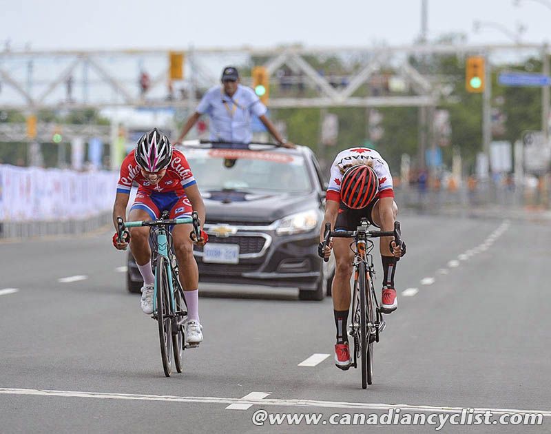 Jasmine Glaesser (Can) wins the bike throw for gold over Marlies Mejias (Cuba)