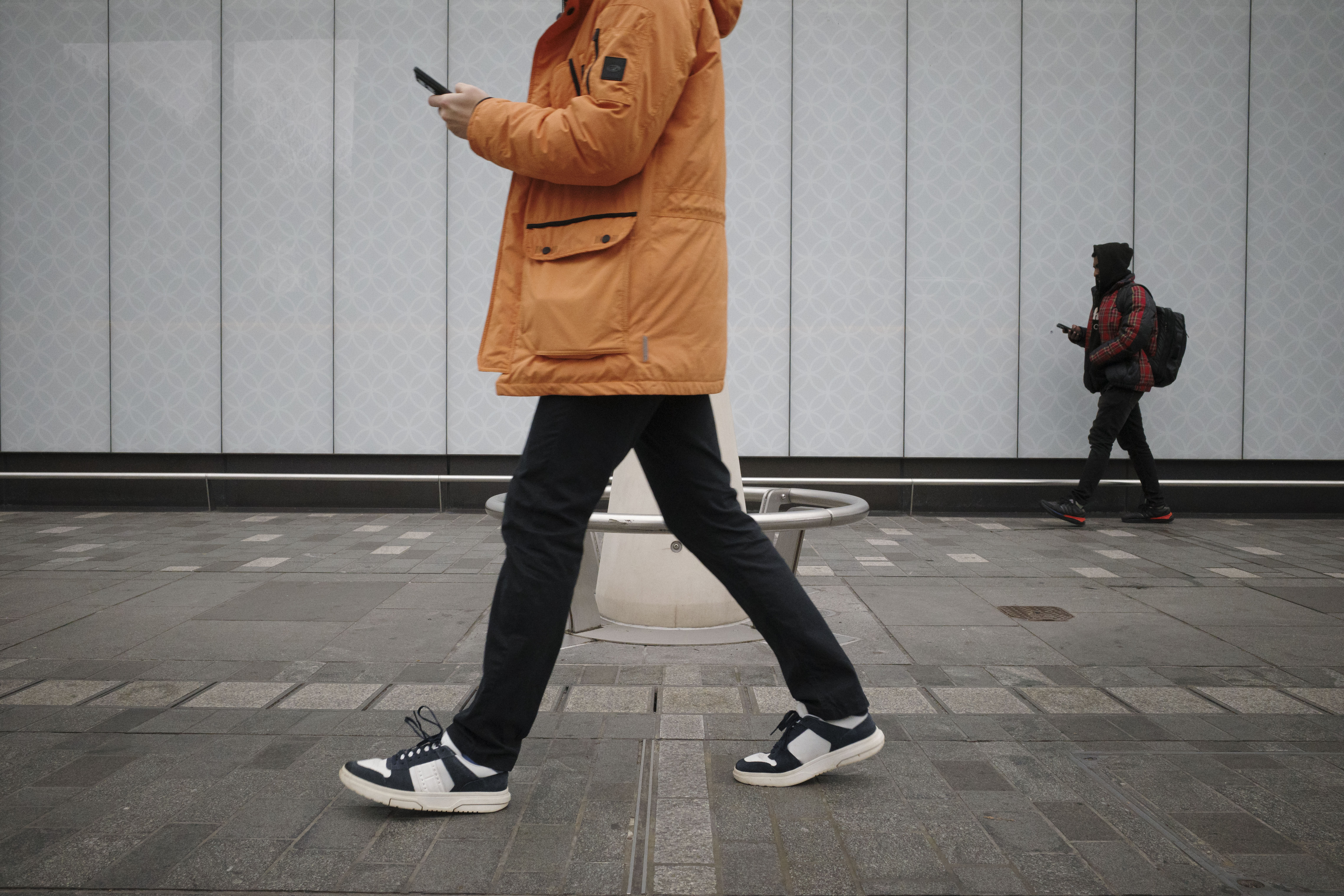 Ricoh GR IV sample images - London commuters