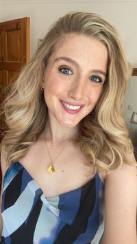 Mollie Davies's avatar