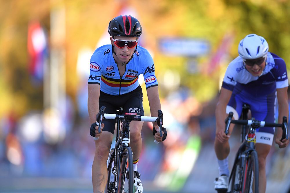 Bjorg Lambrecht (Bel) beats Jaakko Hanninen (Fin) for second place at the 2018 U23 worlds road race