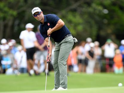 Adam Scott Returns To The Long Putter