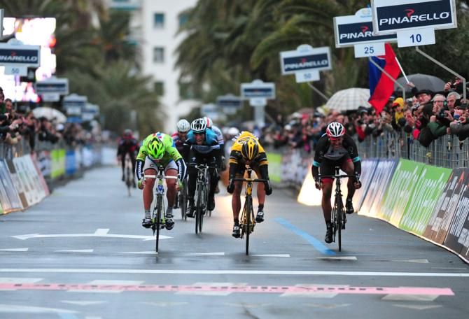 The sprint for the line in Milan-San Remo