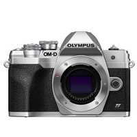 Olympus OM-D E-M10 Mark IV + FREE lens