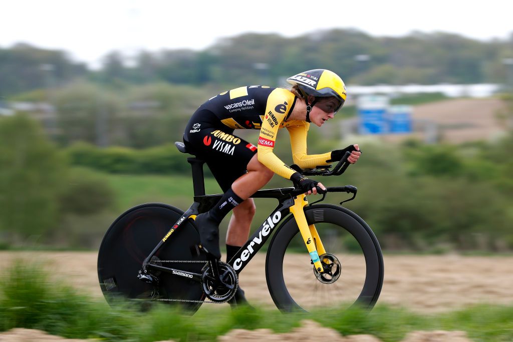 LUXEMBOURG CESSANGE LUXEMBOURG APRIL 29 Karlijn Swinkels of Netherlands and Jumbo Visma Women Team sprints during the 14th Ceratizit Festival Elsy Jacobs 2022 Prologue a 22km Individual Time Trial stage from Cessange to Cessange ITT felsy on April 29 2022 in Luxembourg Cessange Luxembourg Photo by Bas CzerwinskiGetty Images