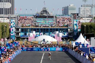 Kristen Faulkner wins the 2024 Olympic road race