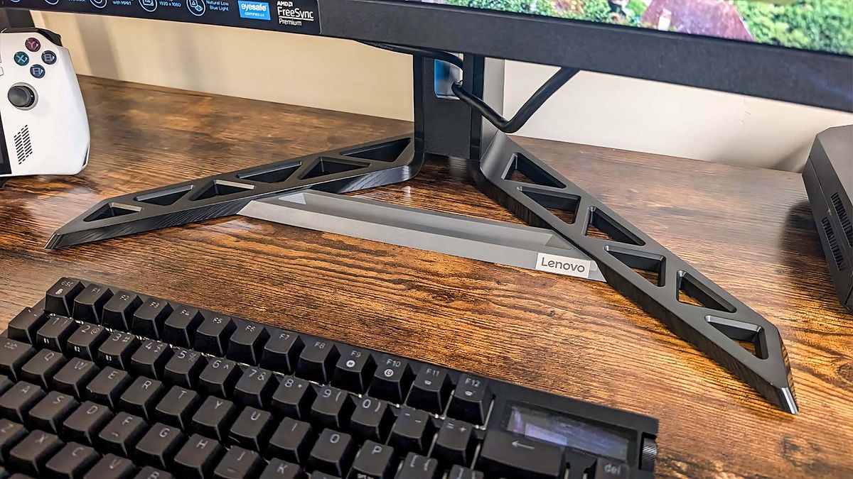 Close up of Lenovo Legion R27fc-30 base.
