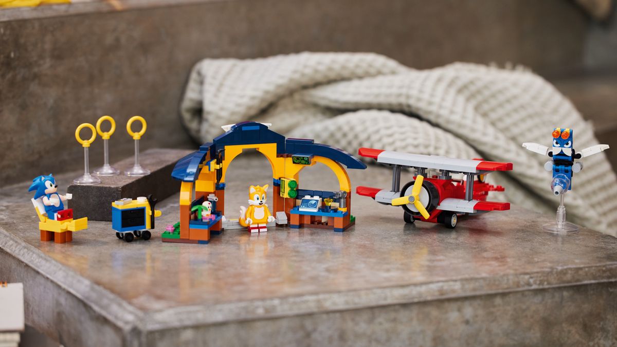 Tails&rsquo;s Workshop and Tornado Plane set and box