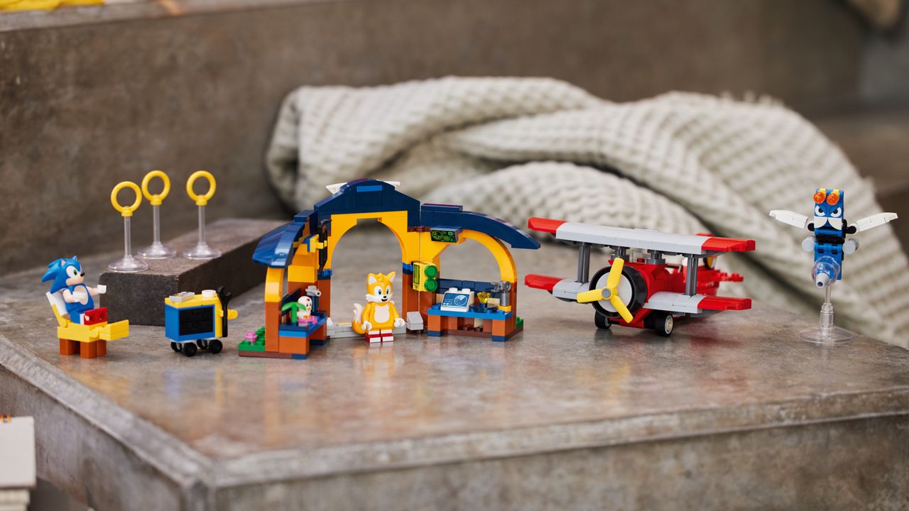 Tails&rsquo;s Workshop and Tornado Plane set and box