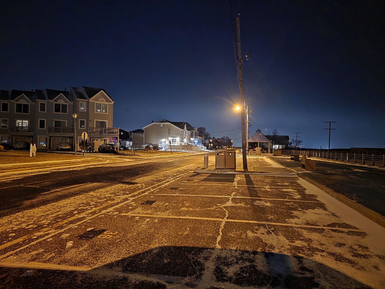Samsung Galaxy S25 Ultra low light.