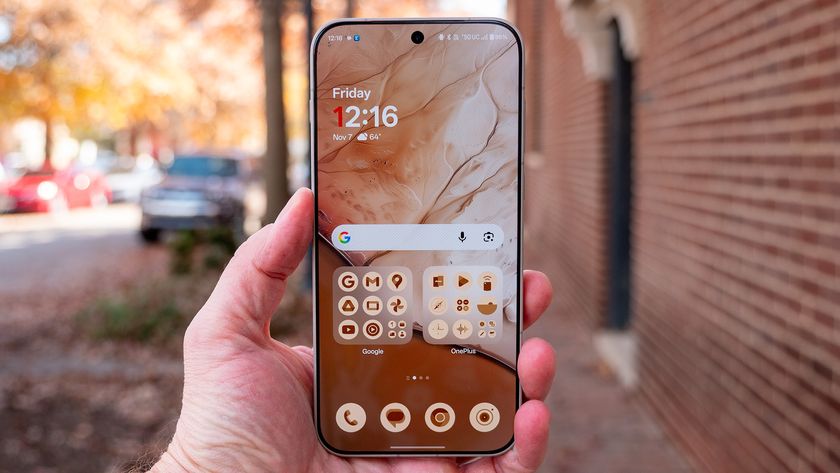 A customized home screen UI on the OnePlus 15