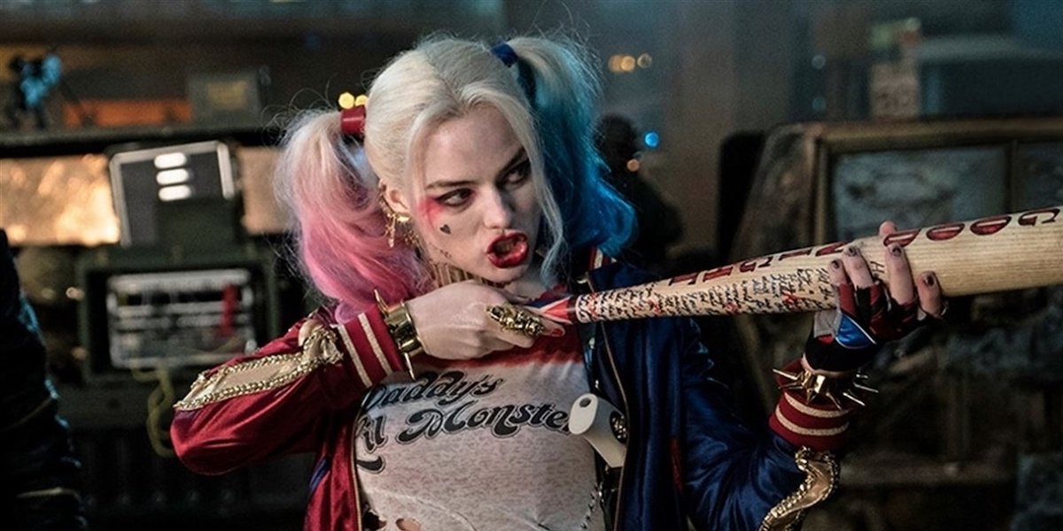 Harley Quinn aims her baseball bat in &#039;Suicide Squad&#039;