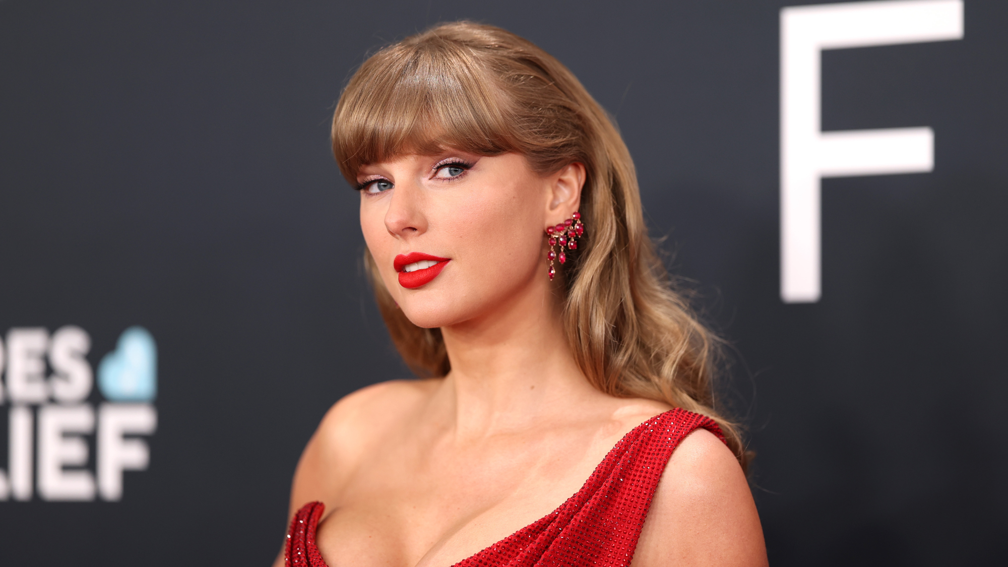 Why Taylor Swift's deleted tweet is now going viral