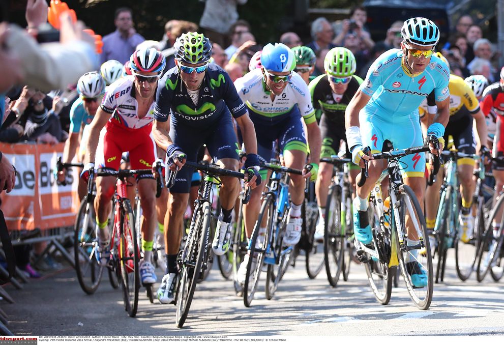 The favourites line out for the finale of La Fleche Wallonne