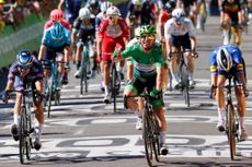 Mark Cavendish wins stage 13 of the 2021 Tour de France