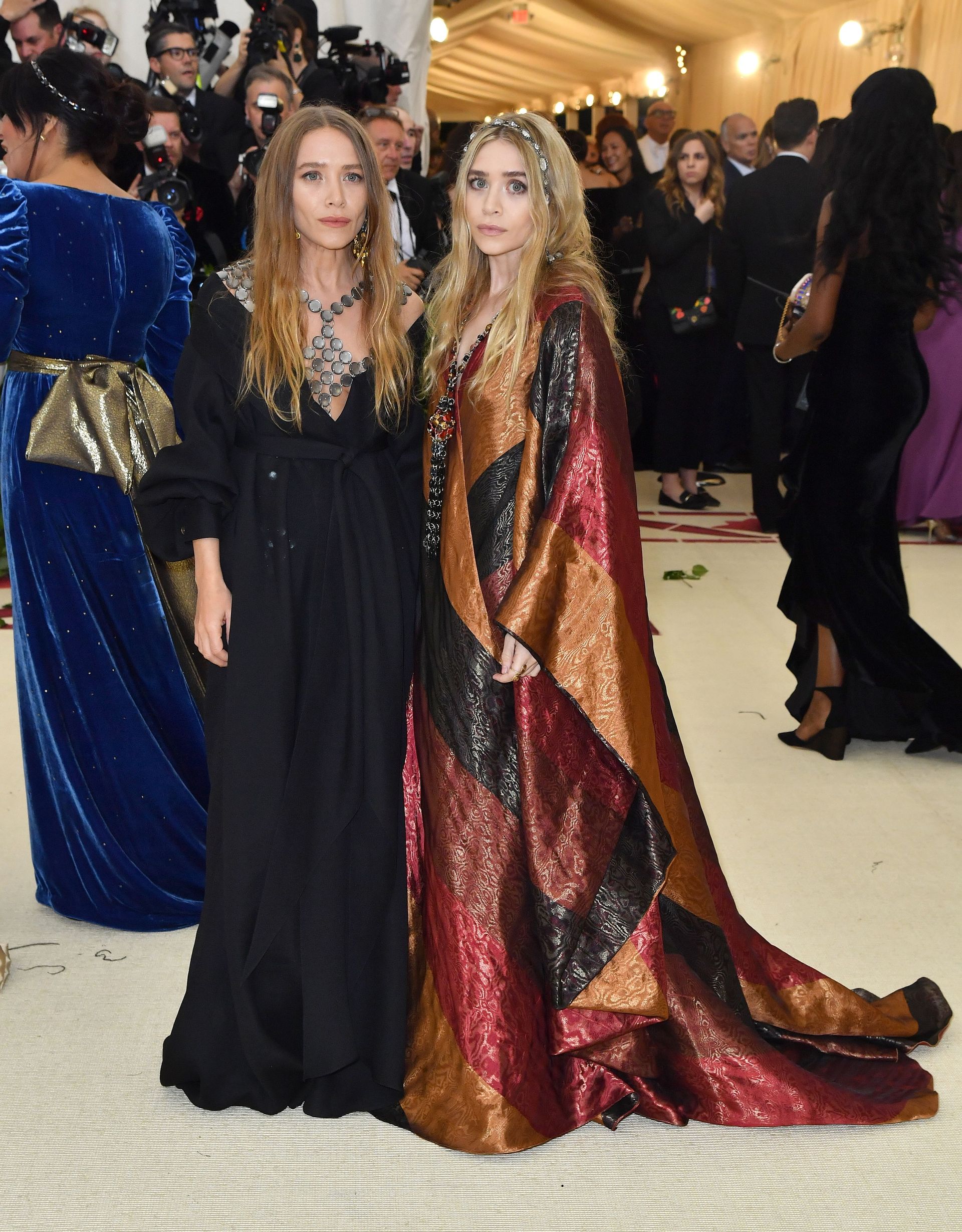 Caftan trend on Mary-Kate Olsen and Ashley Olsen.
