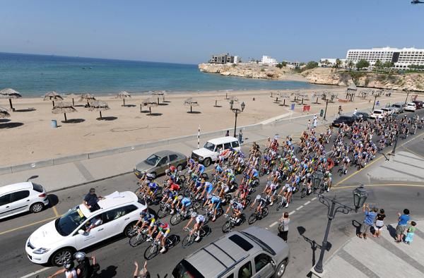 The neutral roll out on the shore
