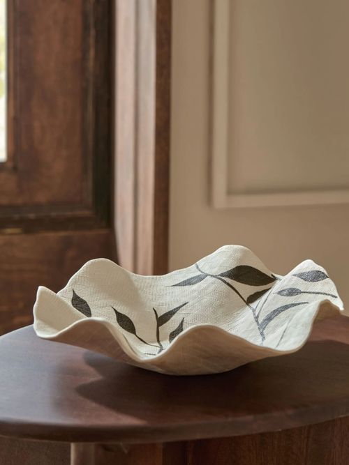 Ceramic Botanical Decorative Bowl in Black/White