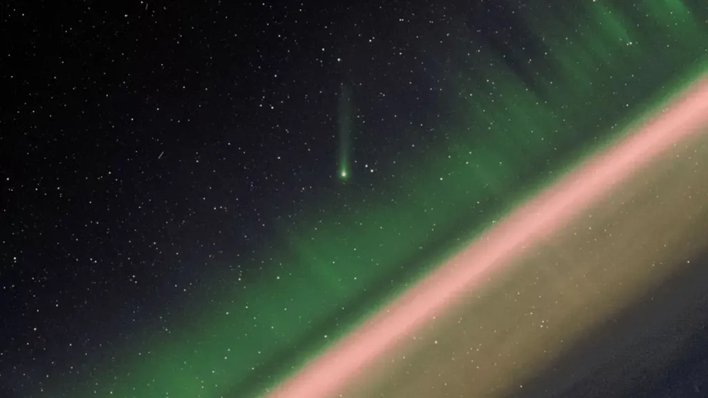 Comet Leonard shines amid aurora and meteor shower GS8n3MeEpCUnRqyzrtmcob-1024-80.jpg