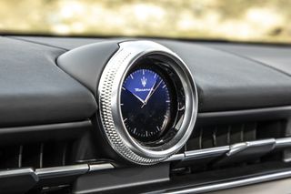 Maserati Grecale Modena clock on dash