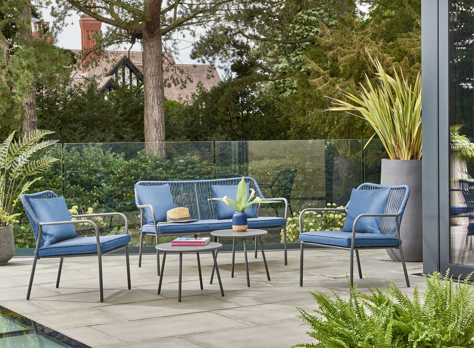 Outdoor seating ideas: 15 stunning designs to help you sit back in ...