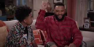 Anthony Anderson as Dre trying to entice vegan Jack into eating on black-ish