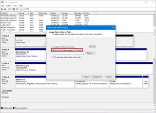 Disk Management mount in the following empty NTFS folder option