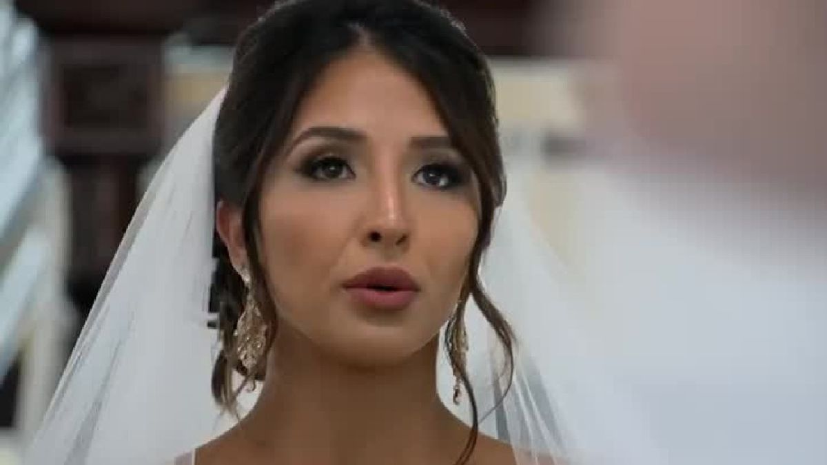 Zanab in the trailer for Love is Blind.