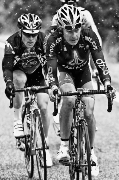 Tom Danielson (DZ Nuts) goes after the breakaway as the snow begins to fall.