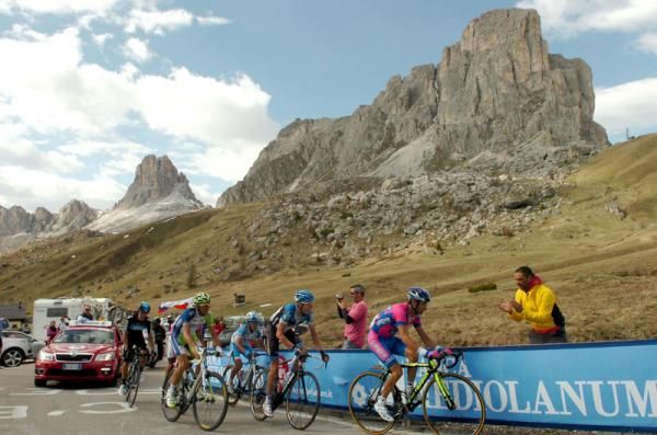 Michele Scarponi (Lampre ISD) rode on the front but cracked soon after