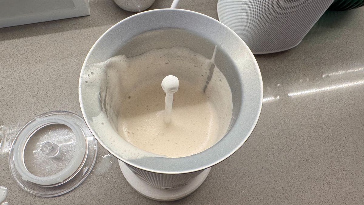 Philips Baristina Milk Frother with milk inside