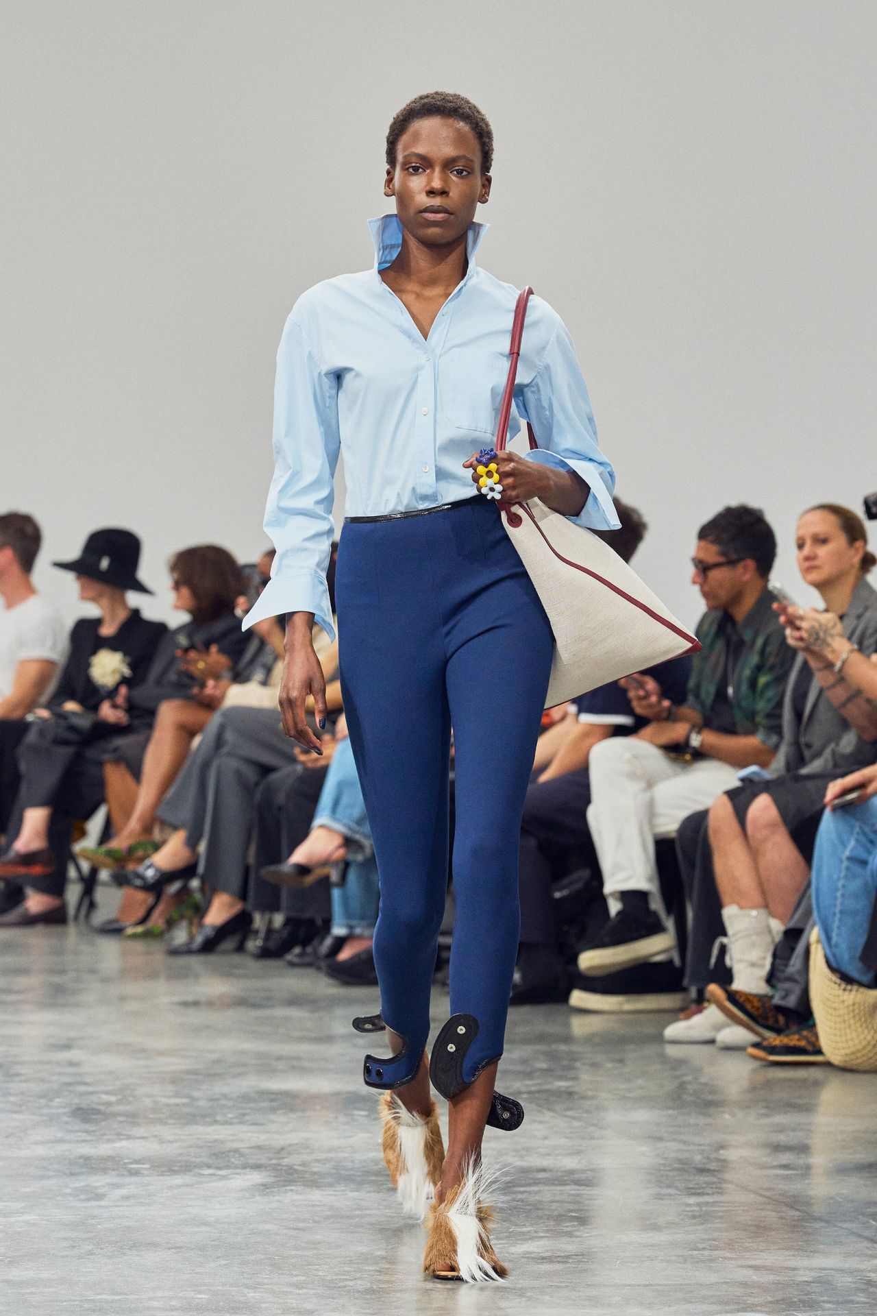 Courr&egrave;ges S/S 2027 runway