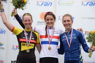 Lizzie Armitstead tops the podium, British Road National Championships 2015