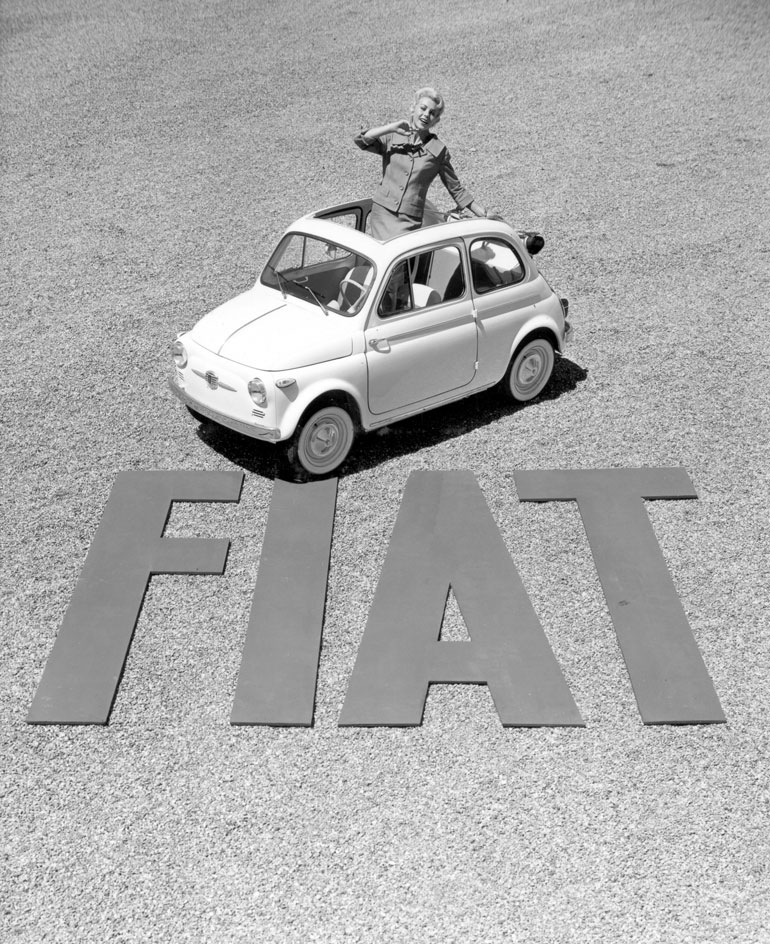 White Fiat 500