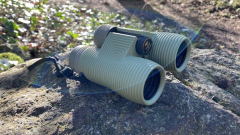 Nocs Provisions Field Issue Waterproof 10x32: binoculars on a rock