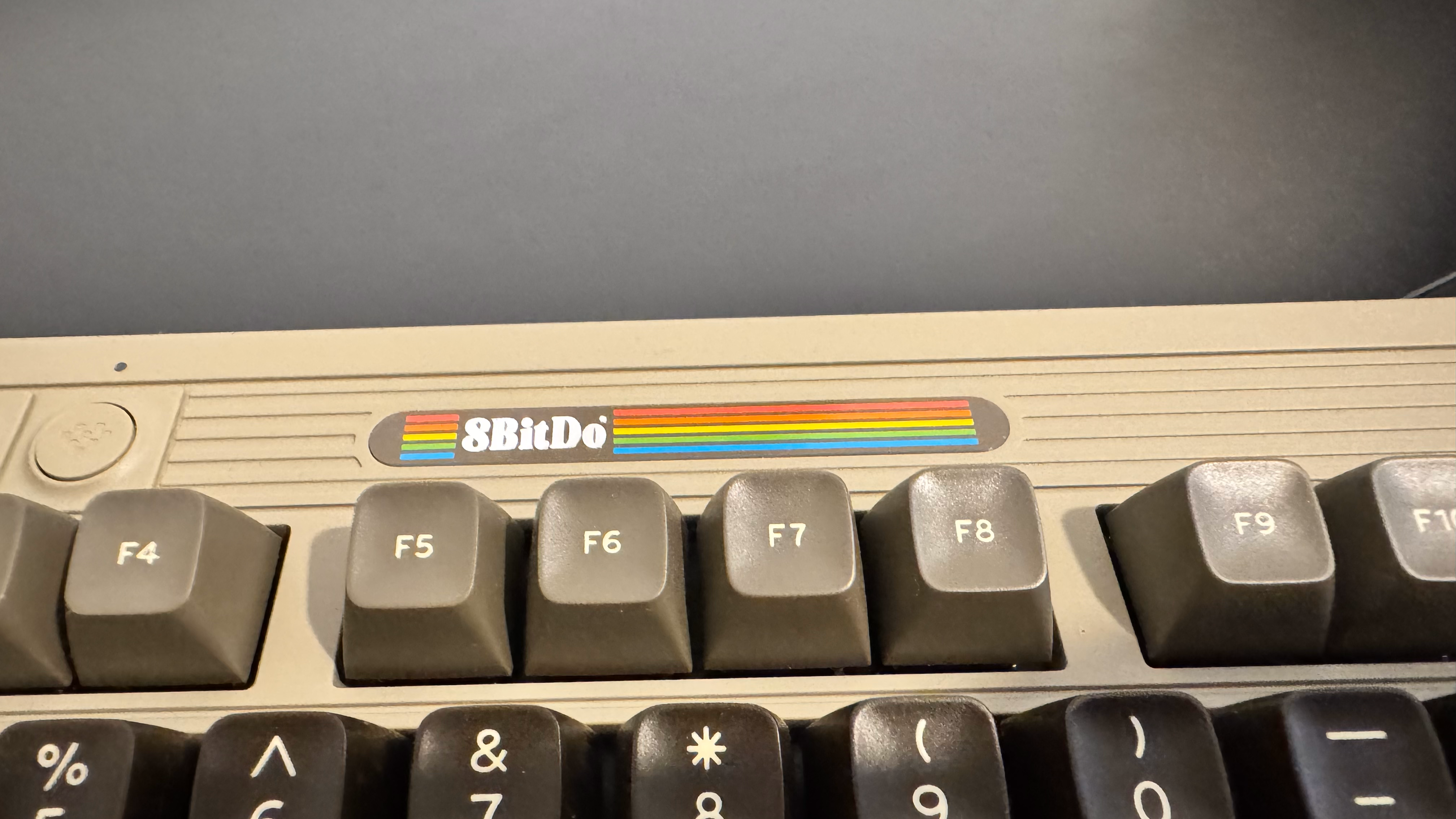 8BitDo Retro Mechanical Keyboard (C64 Edition