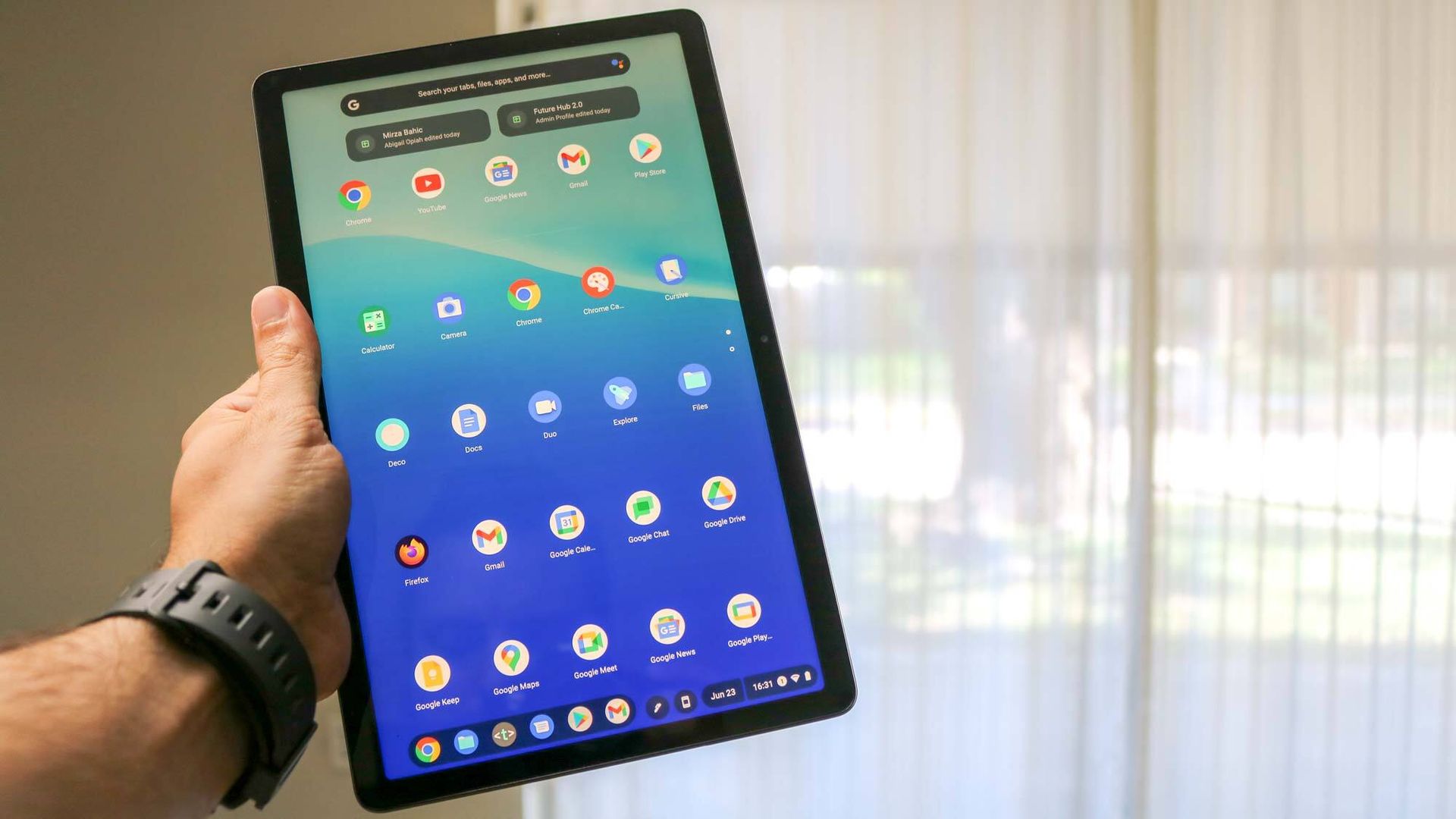 I wanted a new Android tablet — but I got this Chromebook tablet