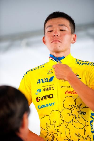 Mori Kazuhiro (Aisan racing) got leader jersey.