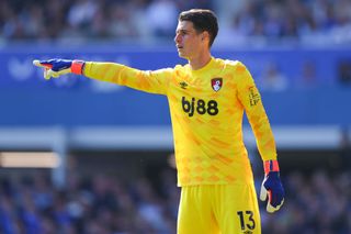 LIVERPOOL, ENGLAND - AUGUST 31: Kepa Arrizabalaga of AFC Bournemouth during the Premier League match between Everton FC and AFC Bournemouth at Goodison Park on August 31, 2024 in Liverpool, England. (Photo by James Gill - Danehouse/Getty Images)