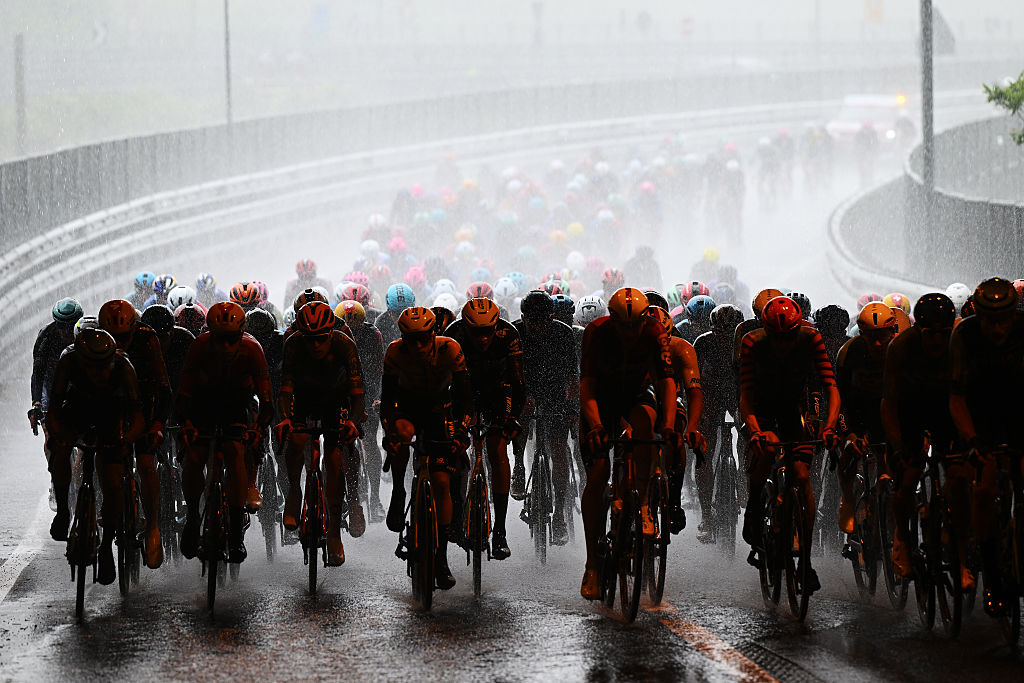 A general view of the peloton competing while it is raining heavily during the 109th Giro d&amp;amp;apos;Italia 2026, Stage 5 a 203km stage from Praia a Mare to Potenza