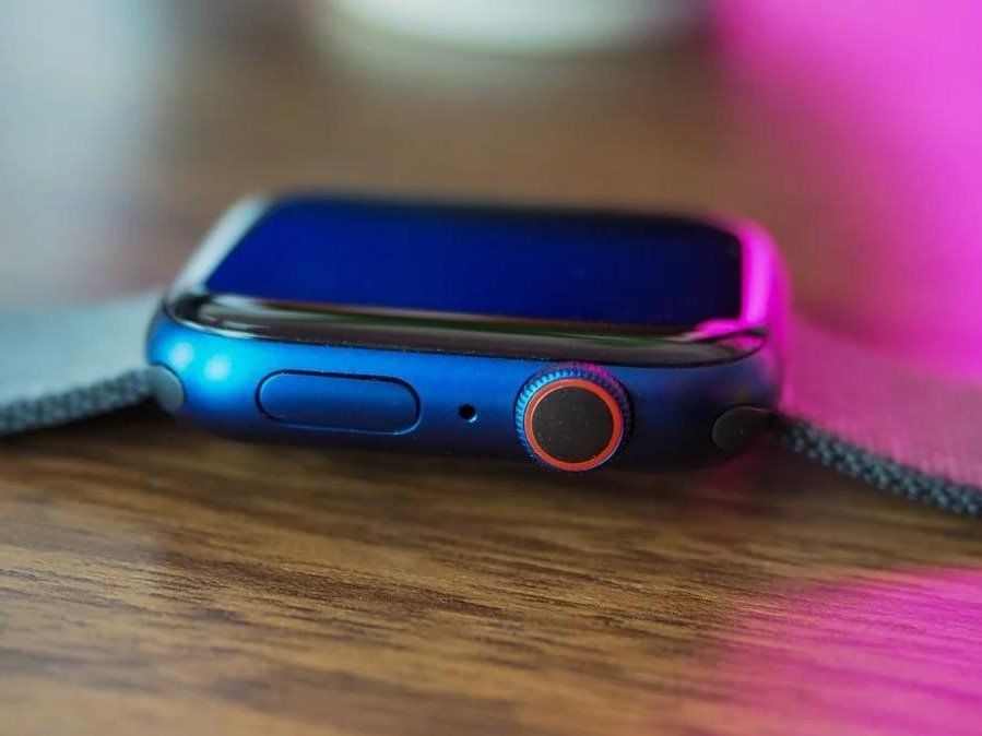 Apple Watch Series 6 Blue Hero