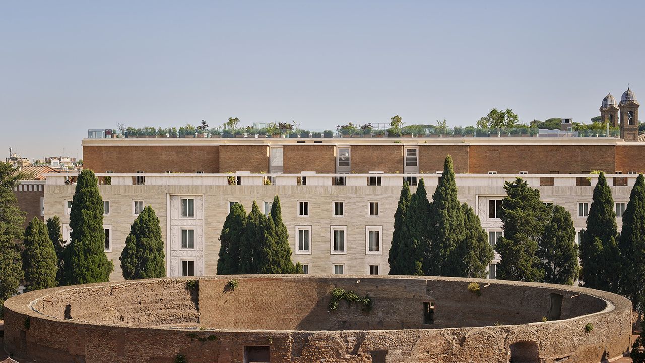 Bulgari Hotel Roma exterior