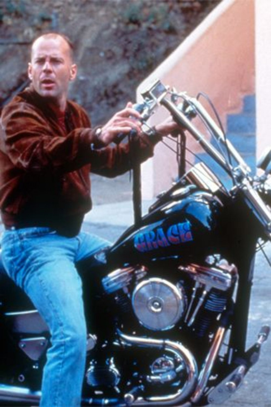 50-things-you-probably-didnt-know-about-pulp-fiction-32-1556676189-oU6A-column-width-inline